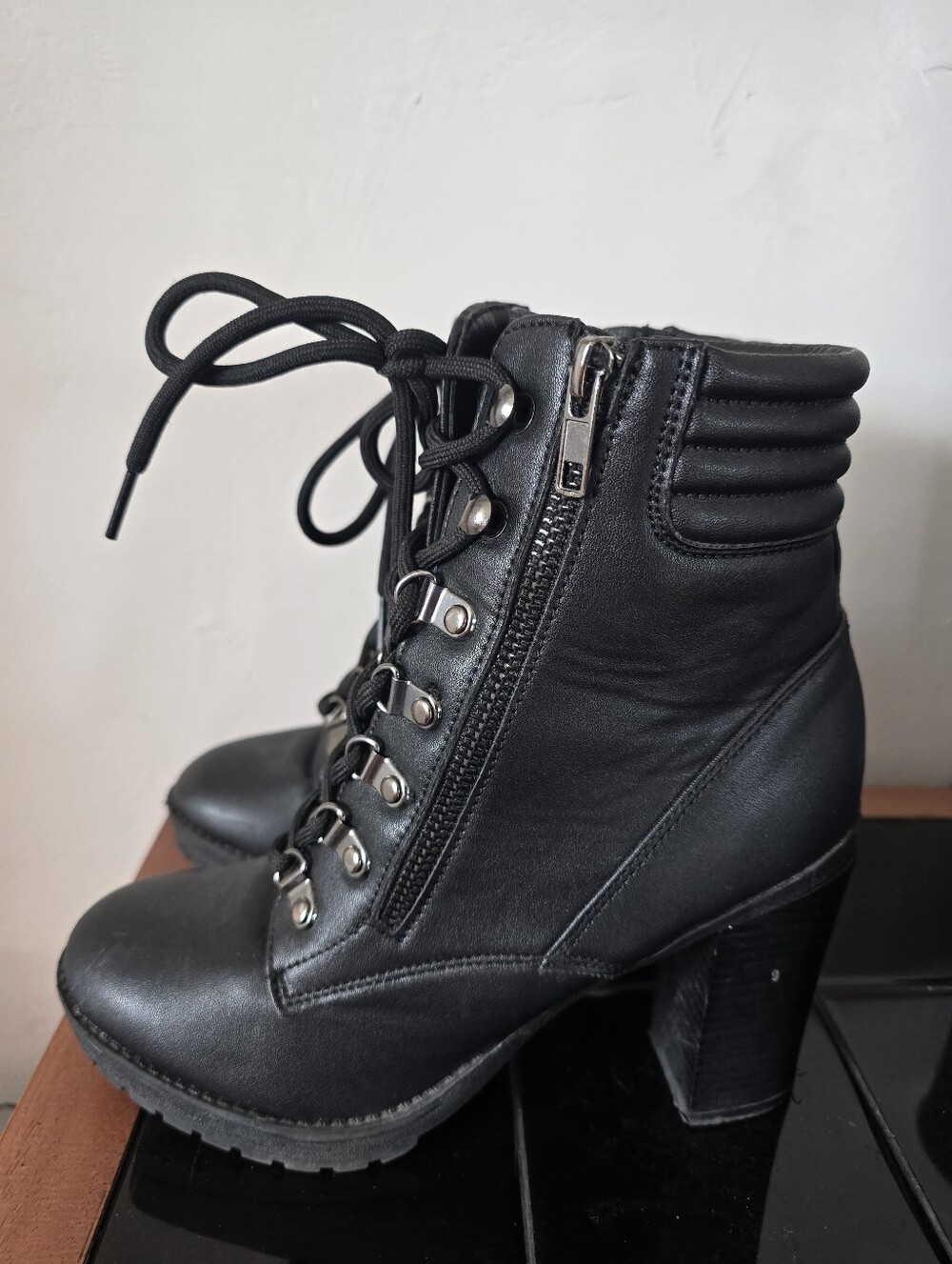 Boots w/ Chunky Heel